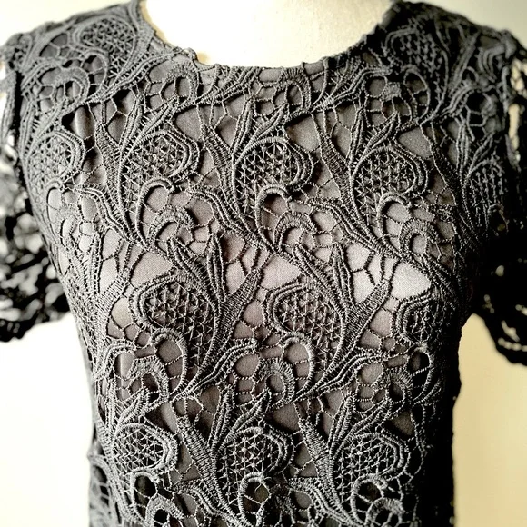 She + Sky | Crochet Lace Shift Dress | Black | Large (Runs Small) - Picture 4 of 4